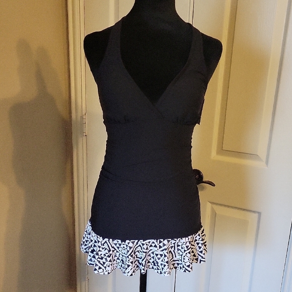 Black one piece bathing suit with ruffle skirt NWT Apt 9 - Picture 3 of 11